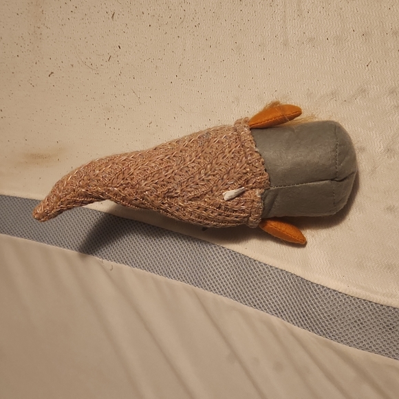 Fall/winter Gnome - Picture 2 of 3